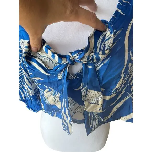 Guess Tamara Top Baja Palm Print Blue Half Sleeve Size Medium NEW With Tags - Picture 4 of 13